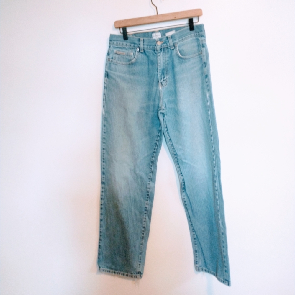 Calvin Klein light wash jeans size 32